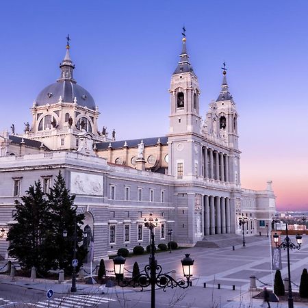 Prado Atocha Apartaments Madrid Exterior photo