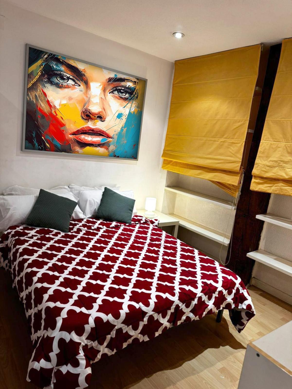 Prado Atocha Apartaments Madrid Exterior photo